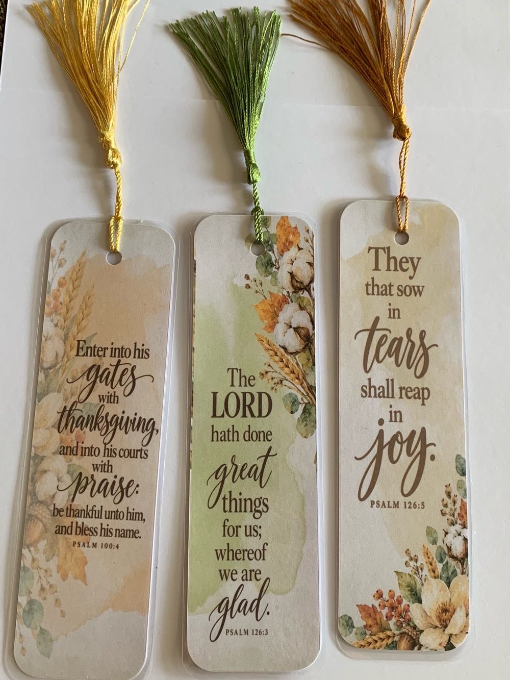 Inspirational Thanksgiving Bookmark Set with Tassels - Beige, Green, Gold